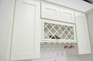 white shaker 10 